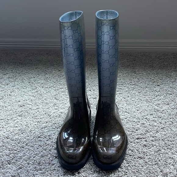 Authentic Gucci Monogram Edinburg Rubber Rain Boot - Picture 2 of 4